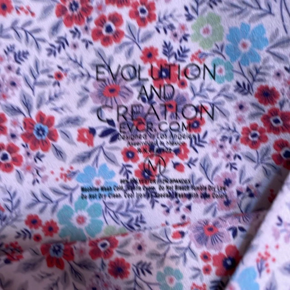 Evolution and Creation bike shorts - Picture 2 of 4